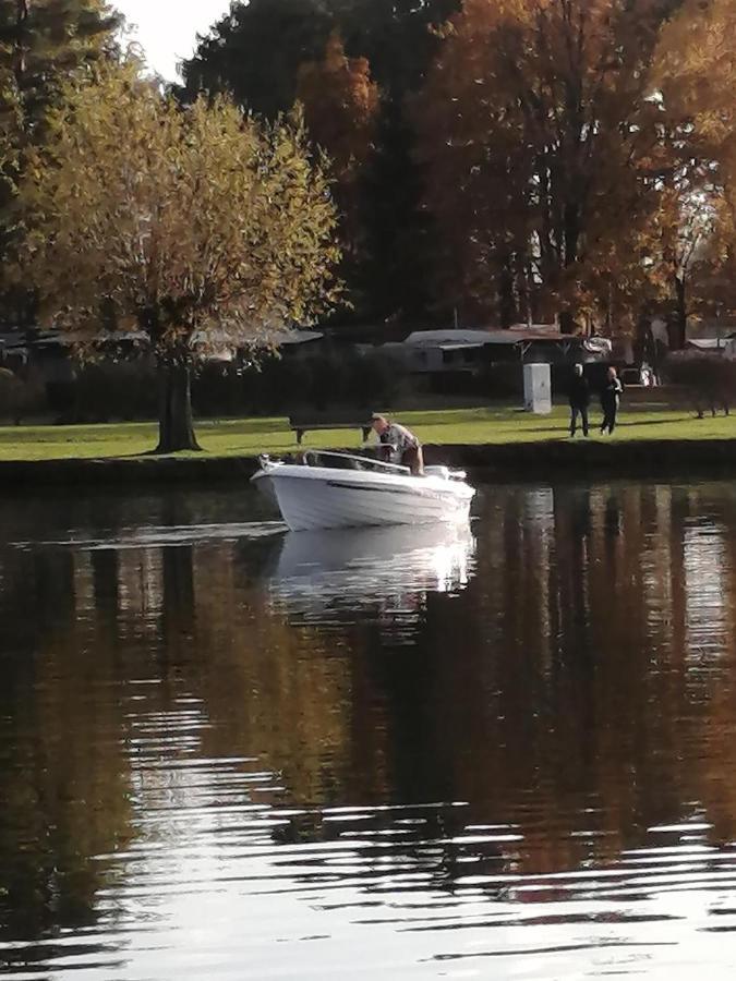 Spreewaldhaeuser Golinski Mit Kamin Am Neuendorfer See Alt Schadow Bagian luar foto